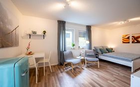 EG Wohnung, zentral, TOP Anbindung, mit großer Terrasse